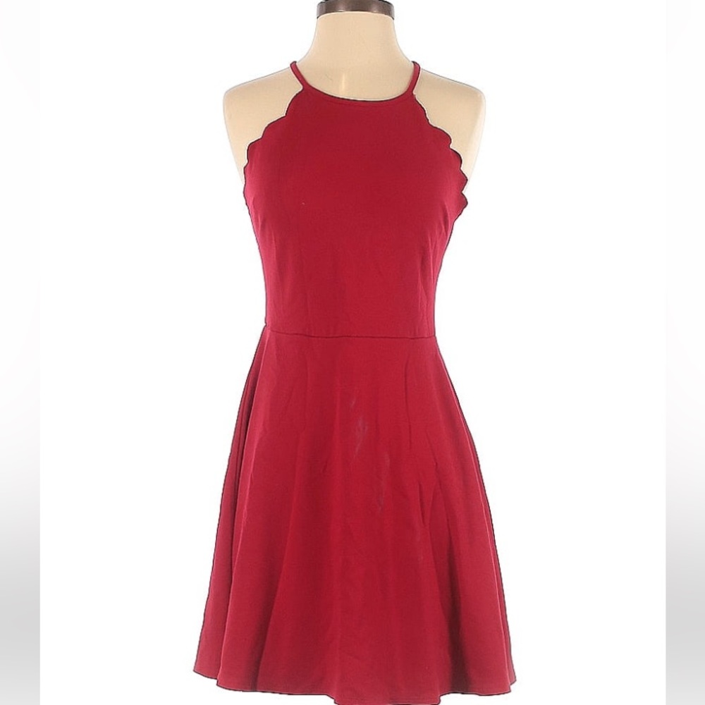 Nine Britton Scallop Sleeve Dress